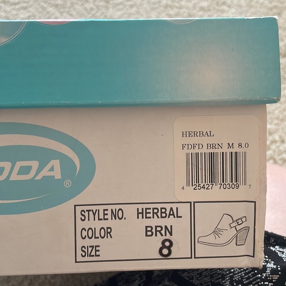 Herbal brown heeled booties. NewNever been worn. - Picture 8 of 8